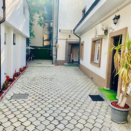 Cazan House Hostel Βουκουρέστι Εξωτερικό φωτογραφία