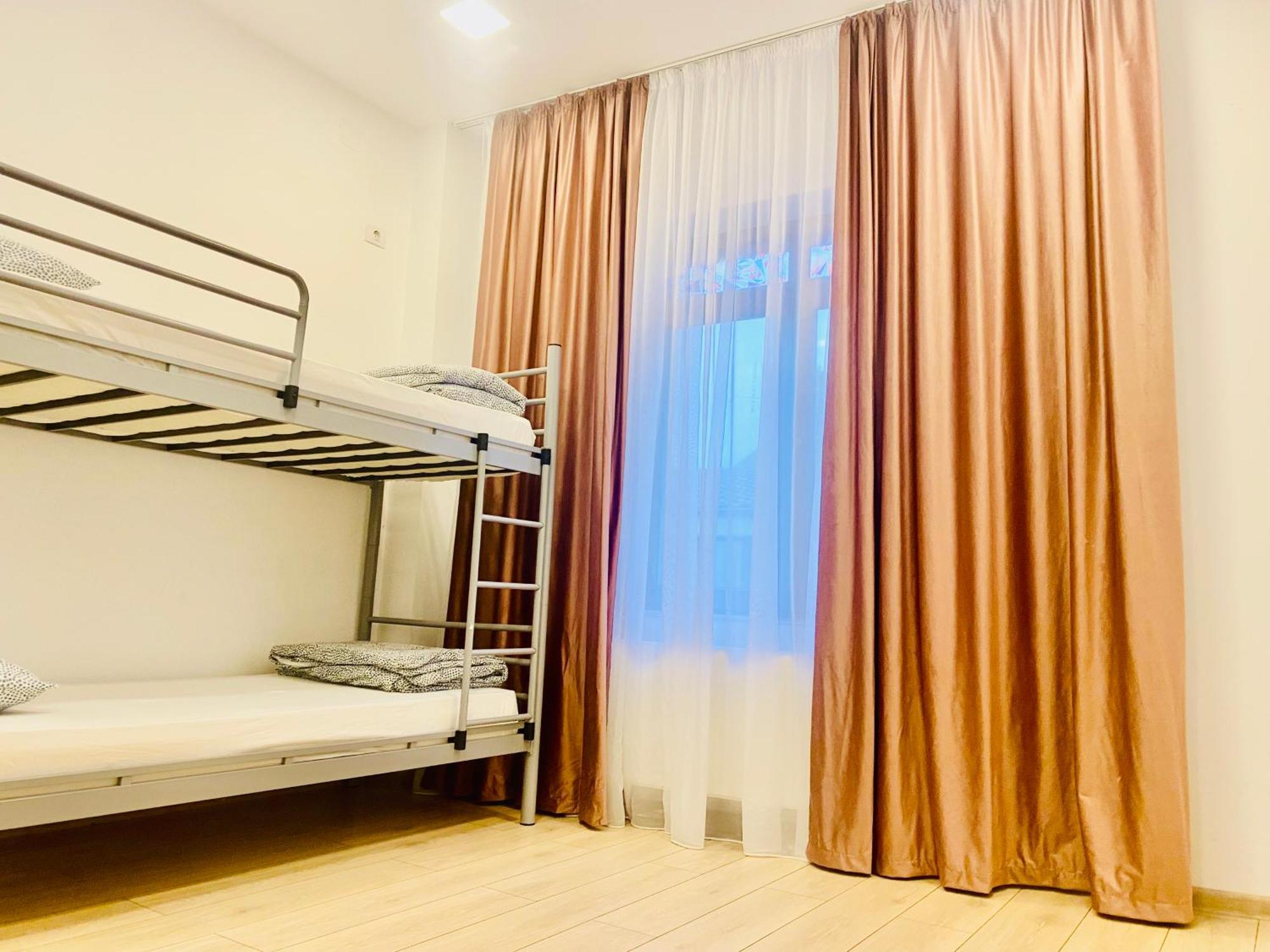 Cazan House Hostel Βουκουρέστι Εξωτερικό φωτογραφία