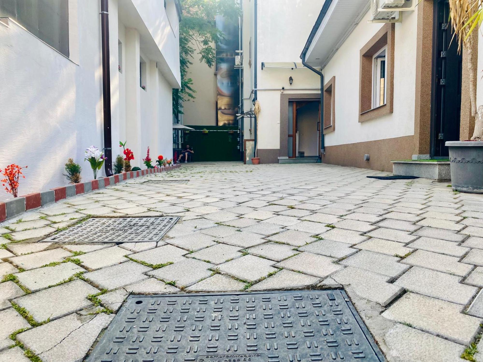 Cazan House Hostel Βουκουρέστι Εξωτερικό φωτογραφία