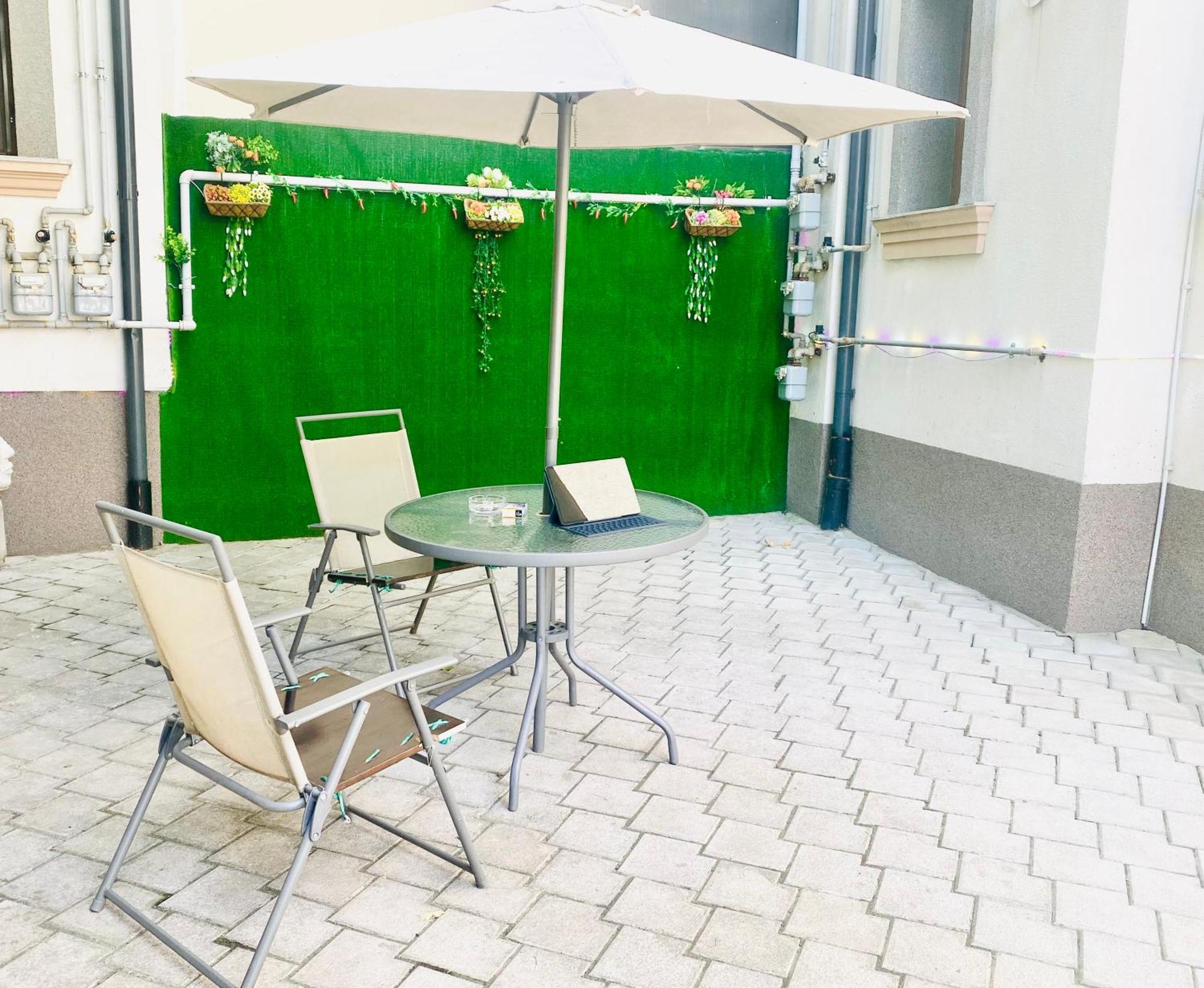 Cazan House Hostel Βουκουρέστι Εξωτερικό φωτογραφία
